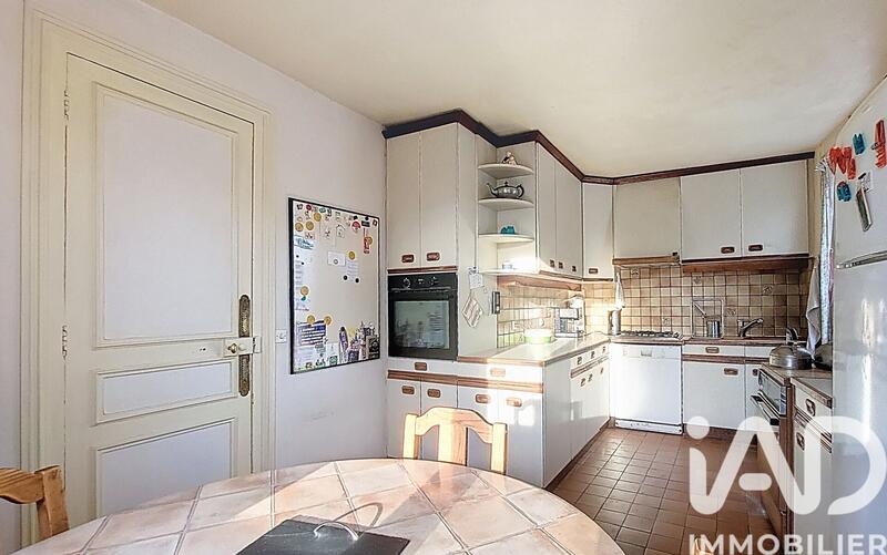 Maison - 130 m² - 9 pièces