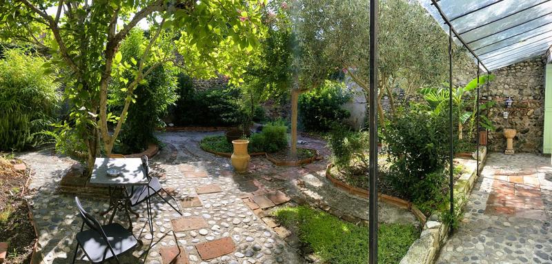 Maison - 311 m² - 7 pièces