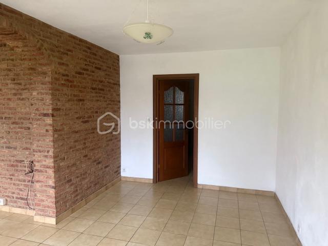 Demeure - 104 m² - 7 pièces