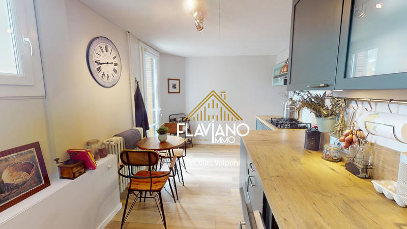 Appartement - 108 m² - 4 pièces