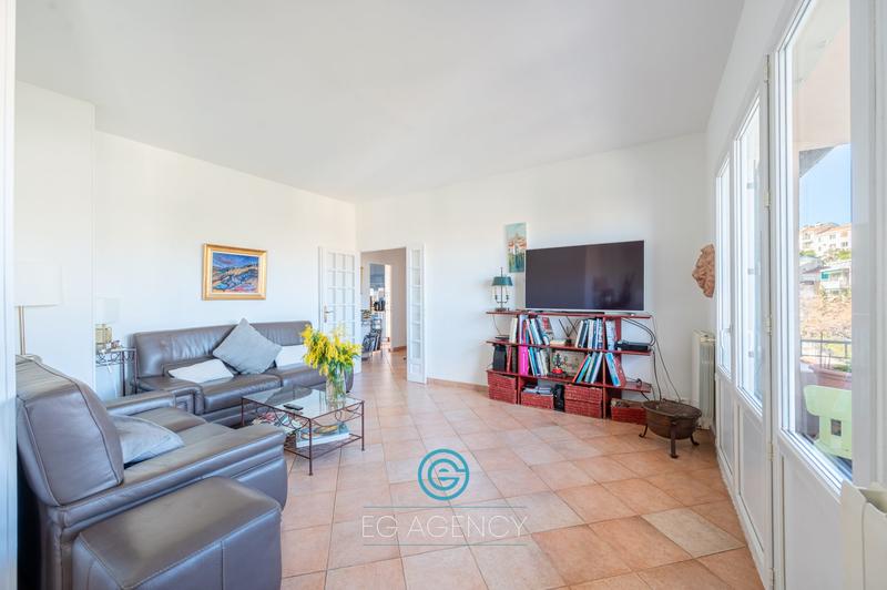 Appartement - 103 m² - 4 pièces