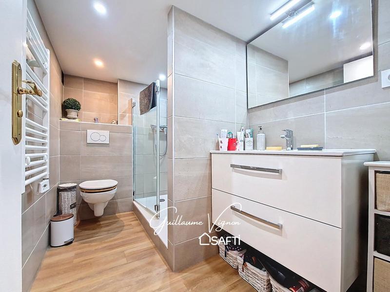 Appartement - 80 m² - 4 pièces