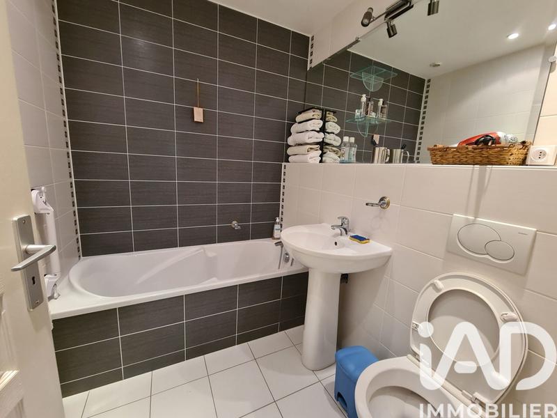 Maison - 450 m² - 20 pièces