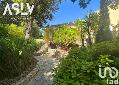 Maison de maîtres - 222 m² - 6 pièces