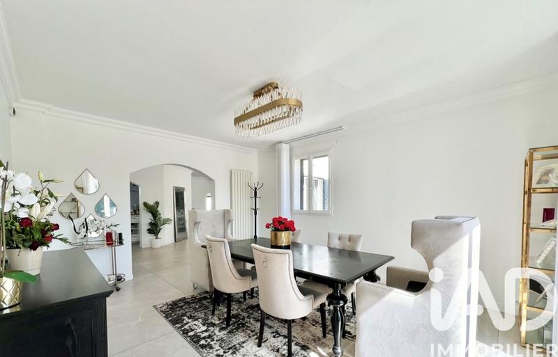 Maison - 175 m² - 7 pièces