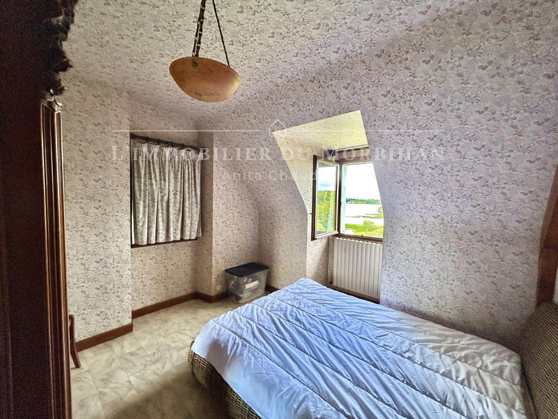 Maison - 132 m² - 9 pièces