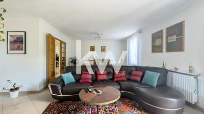 Maison - 184 m² - 8 pièces