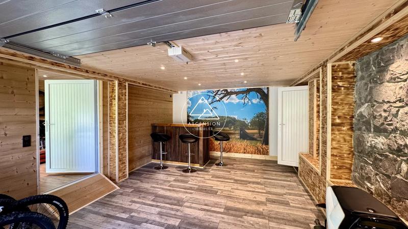 Châlet - 152 m² - 5 pièces