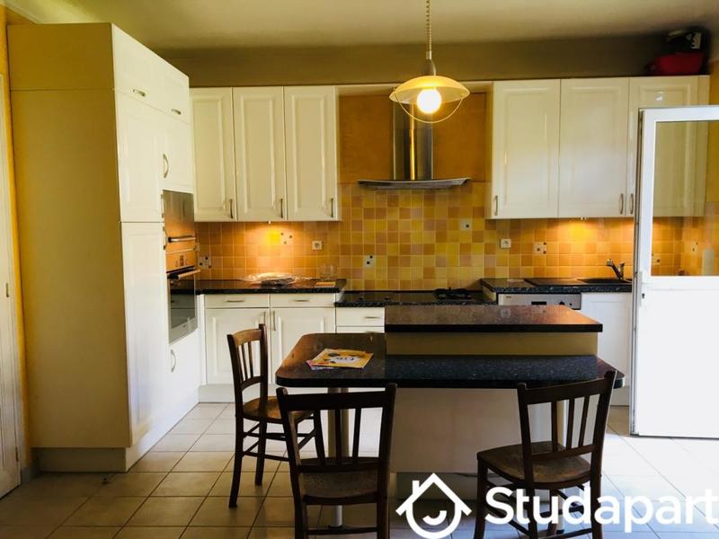 Chambre - 18 m² - 1 pièce