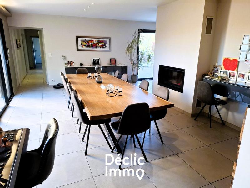 Maison - 166 m² - 6 pièces