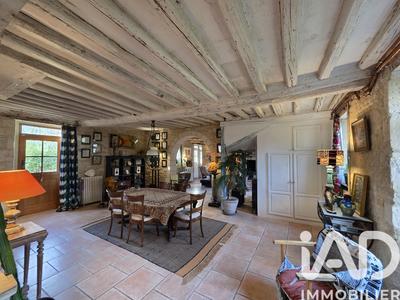 Maison - 362 m² - 7 pièces