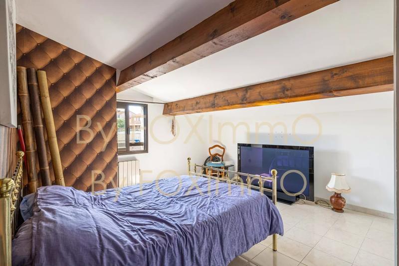 Maison - 184 m² - 6 pièces