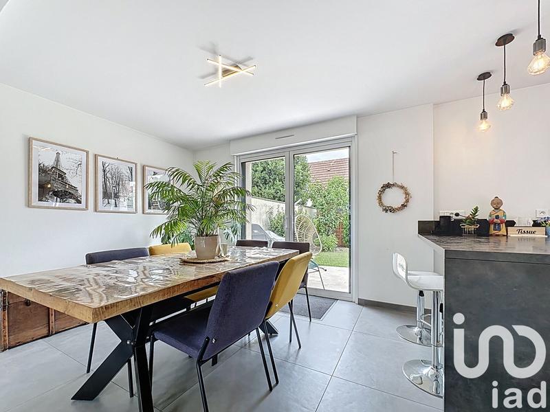 Maison - 102 m² - 6 pièces