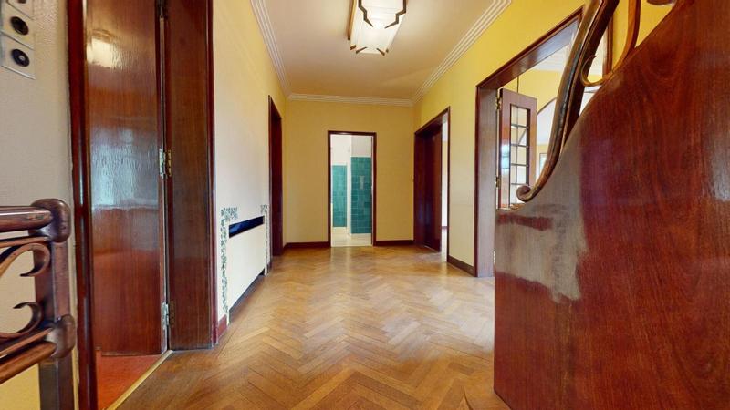 Propriété - 180 m² - 7 pièces