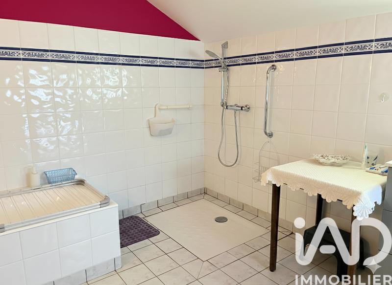 Maison - 182 m² - 6 pièces