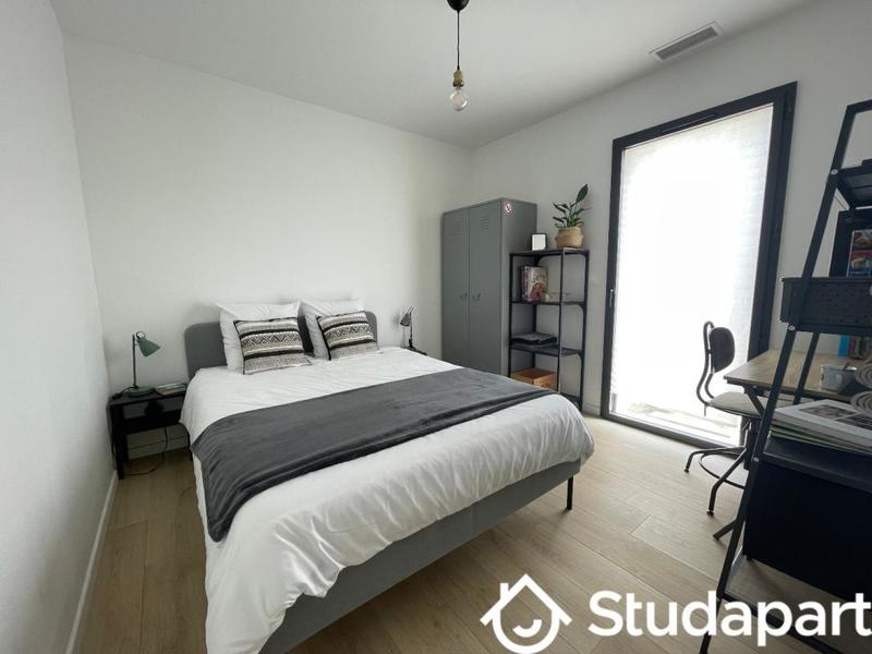 Chambre - 16 m² - 1 pièce