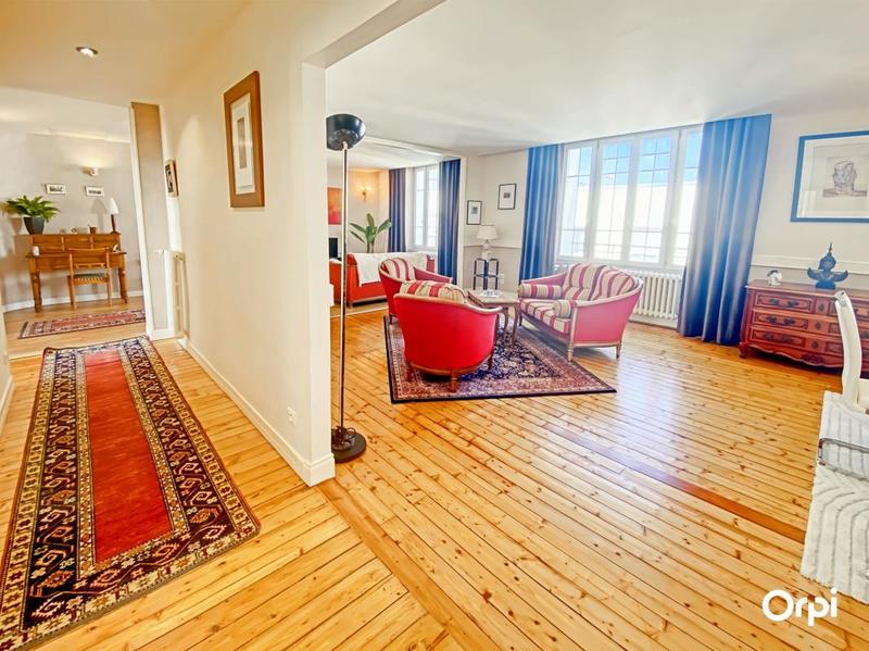 Appartement - 99 m² - 3 pièces