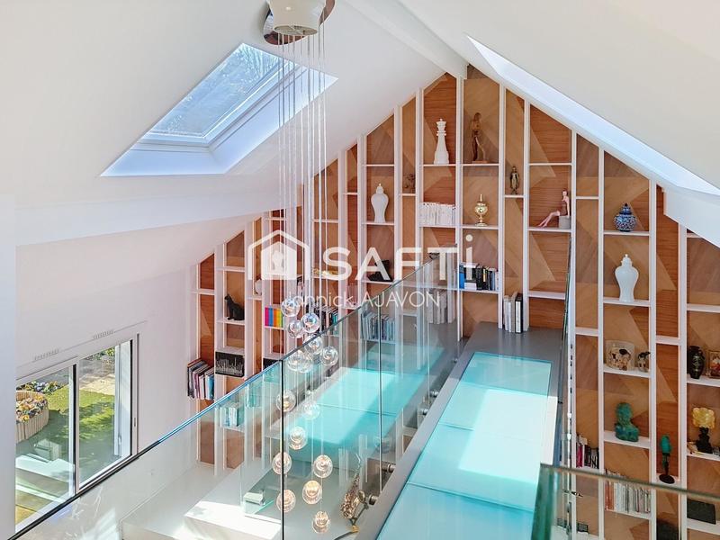 Maison - 160 m² - 6 pièces