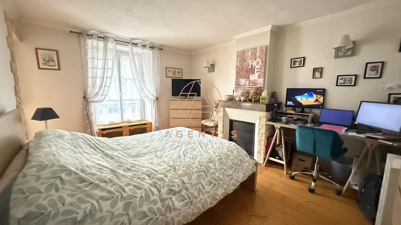 Maison - 157 m² - 8 pièces