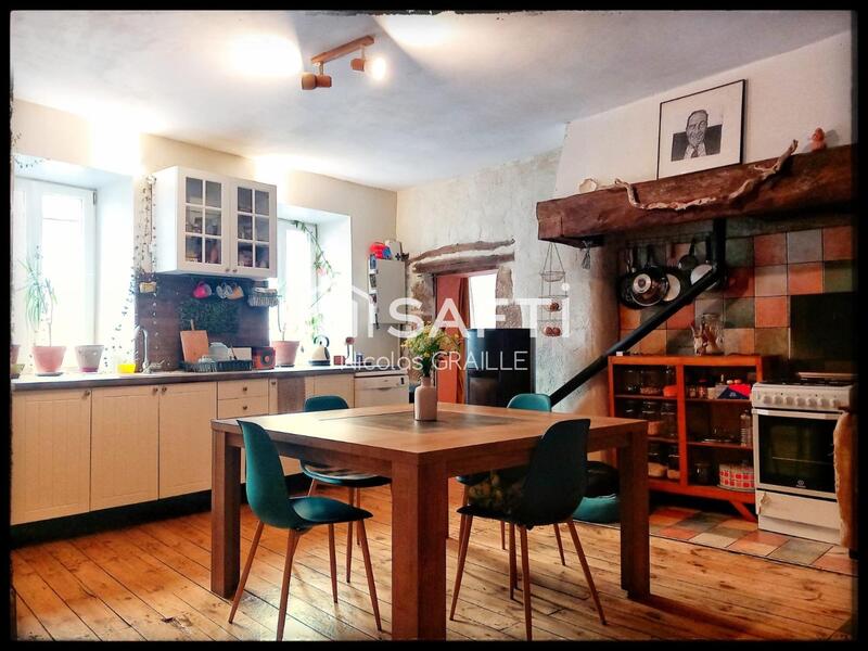 Maison - 151 m² - 6 pièces