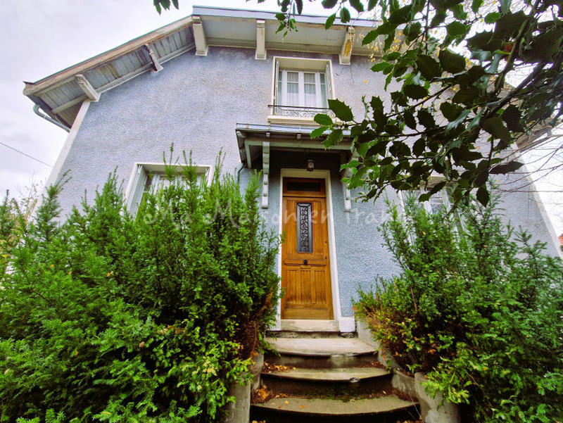 Maison - 146 m² - 9 pièces