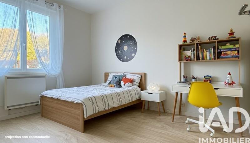 Maison - 90 m² - 5 pièces