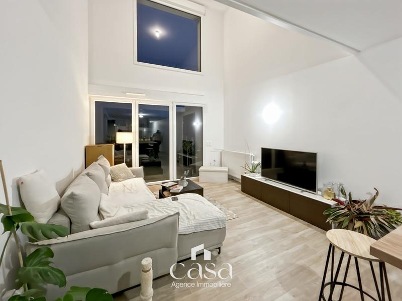 Maison - 99 m² - 4 pièces