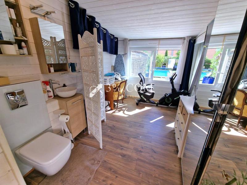 Maison - 96 m² - 5 pièces