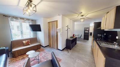 Appartement - 100 m² - 6 pièces