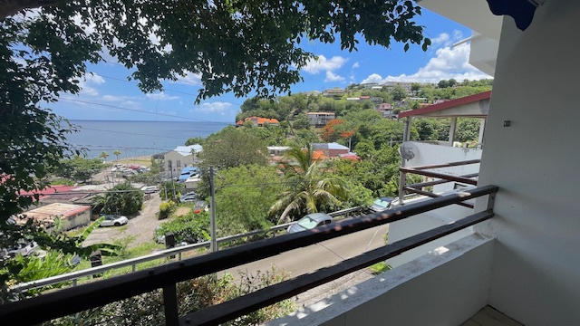 Appartement - 90 m² - 3 pièces