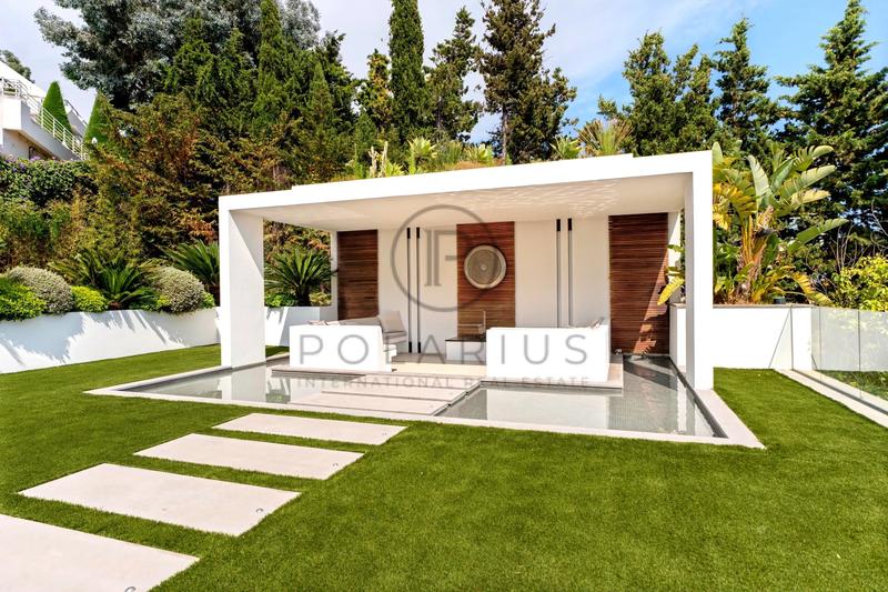 Villa - 1 400 m² - 15 pièces