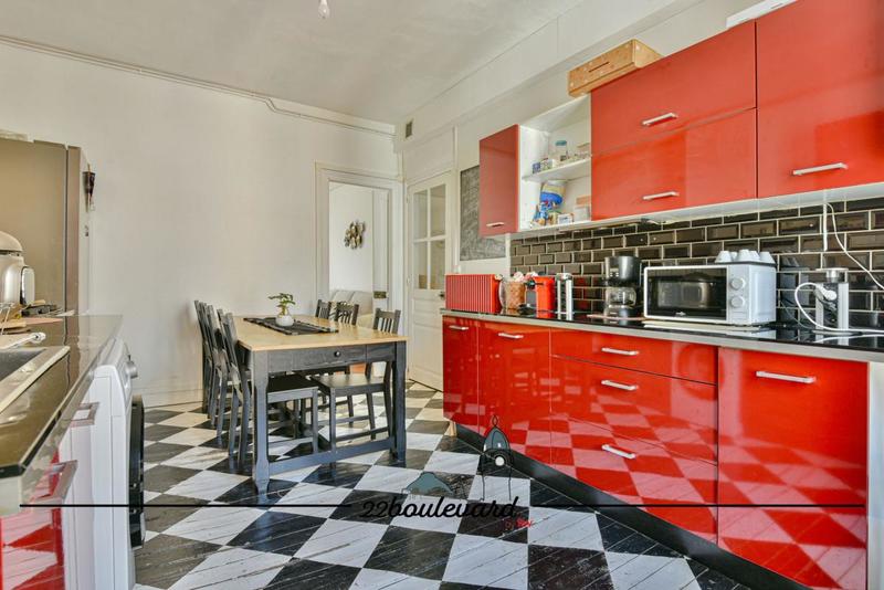 Appartement - 90 m² - 4 pièces