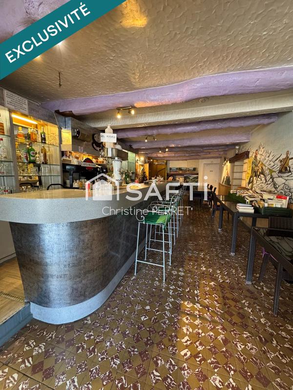 Local commercial - 1 060 m² - 24 pièces