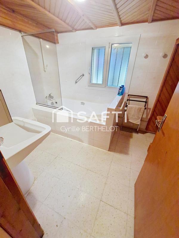 Maison - 150 m² - 7 pièces