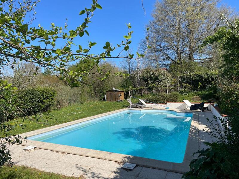 Maison - 194 m² - 6 pièces