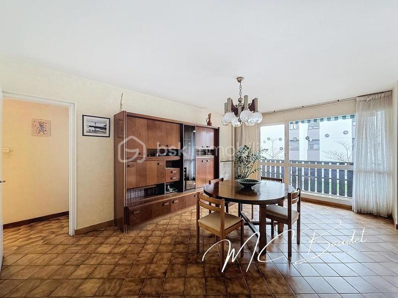 Appartement - 88 m² - 5 pièces