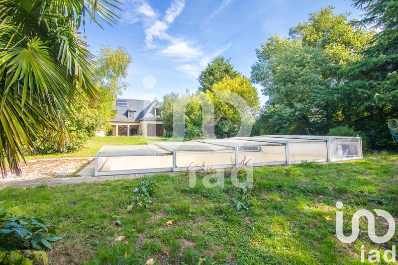 Maison - 208 m² - 8 pièces