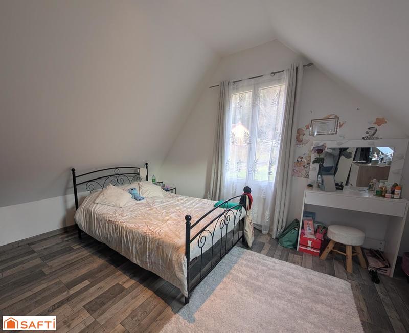 Maison - 80 m² - 5 pièces