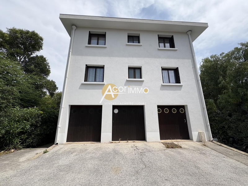 Appartement - 68 m² - 4 pièces