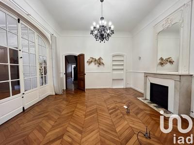 Maison - 350 m² - 12 pièces