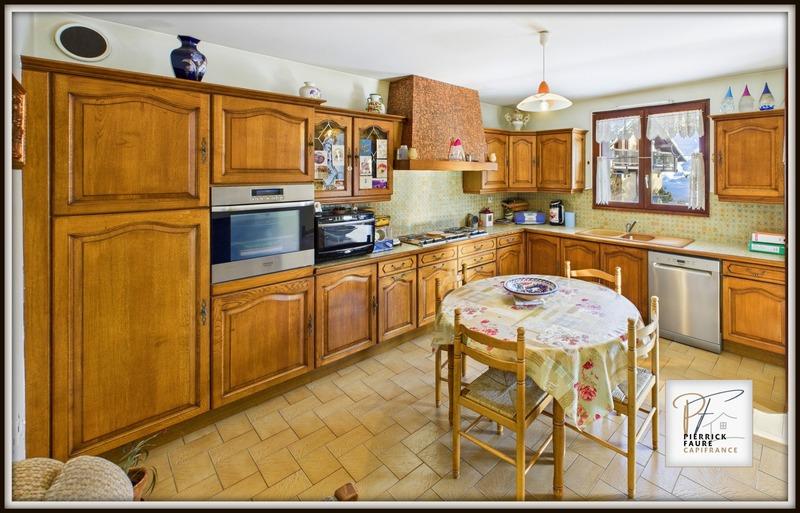 Maison - 183 m² - 7 pièces
