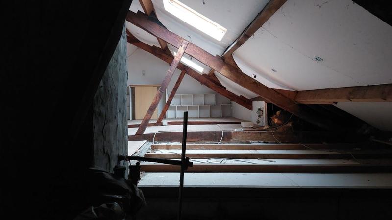 Maison - 95 m² - 5 pièces