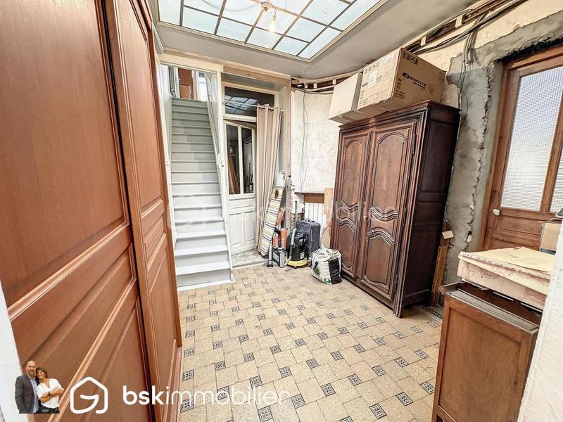 Maison - 212 m² - 7 pièces