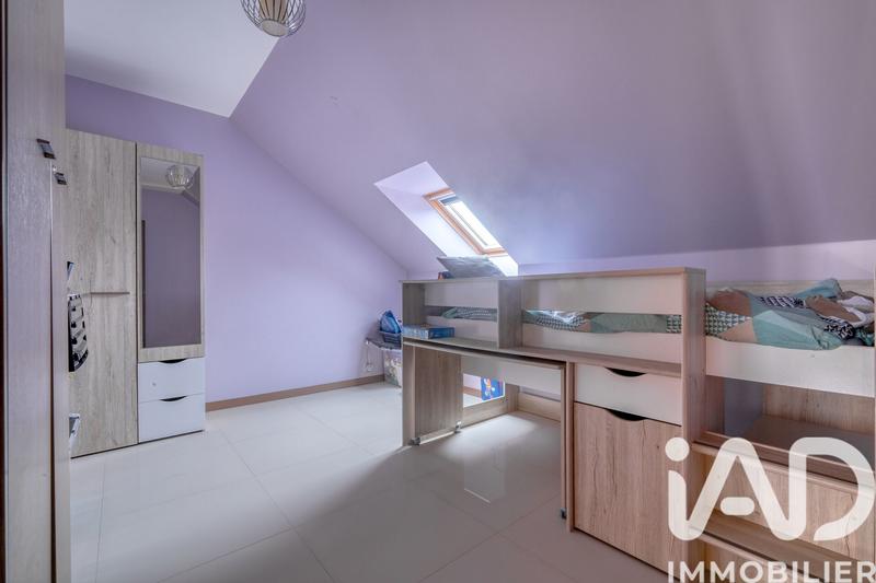 Maison - 220 m² - 6 pièces