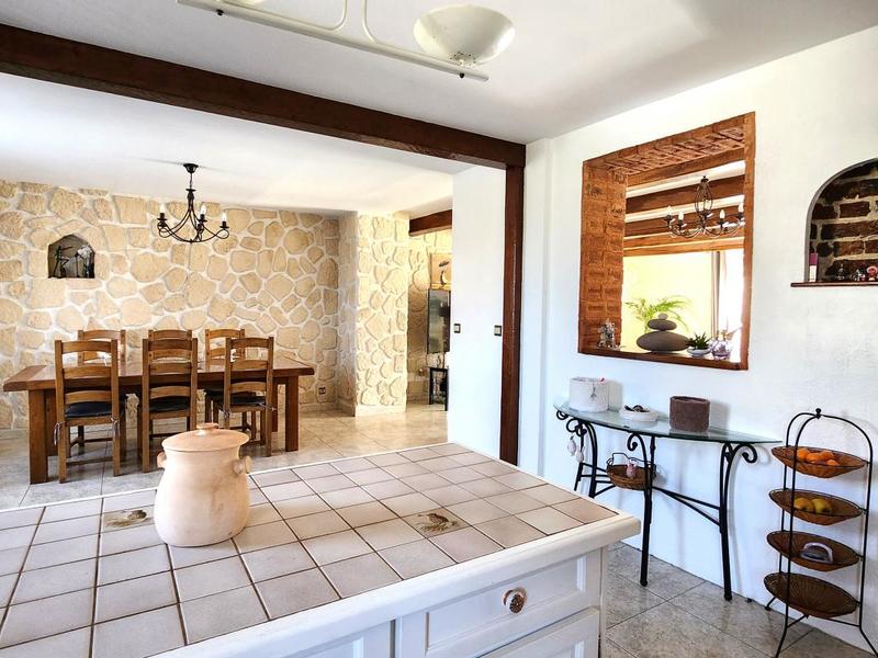 Maison - 145 m² - 6 pièces