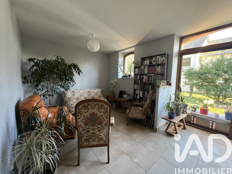 Maison - 238 m² - 7 pièces
