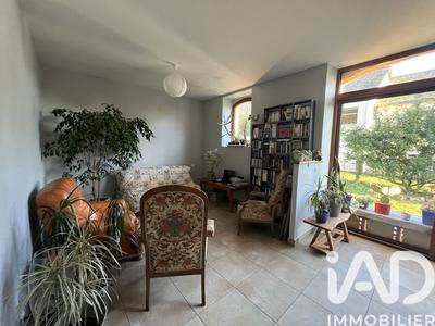 Maison - 238 m² - 7 pièces