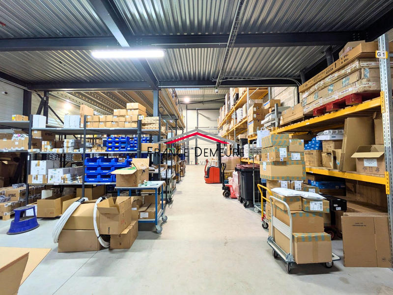 Entrepôt - 506 m²