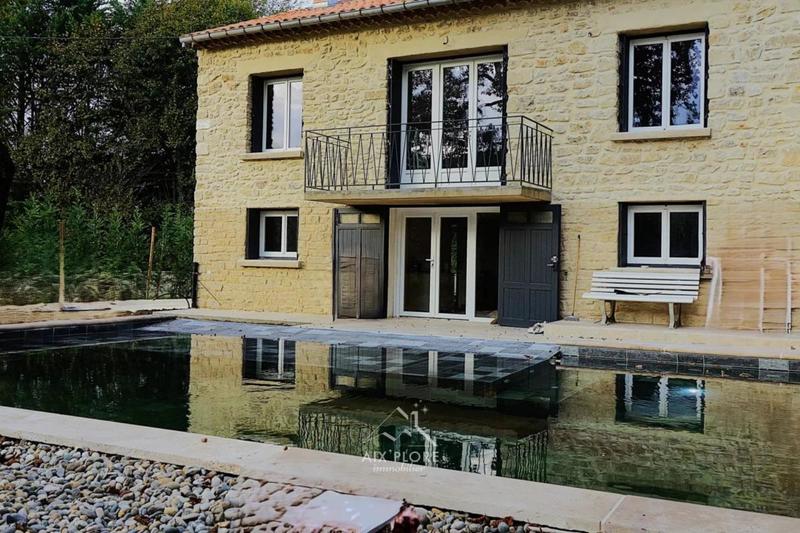 Propriété - 138 m² - 5 pièces