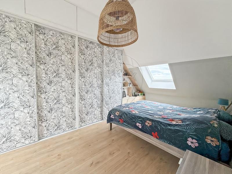 Demeure - 161 m² - 6 pièces